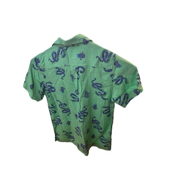 Cat & Jack Boys Size S (6/7) Short Sleeve Button Up Green Snake Print Shirt - Picture 2 of 2